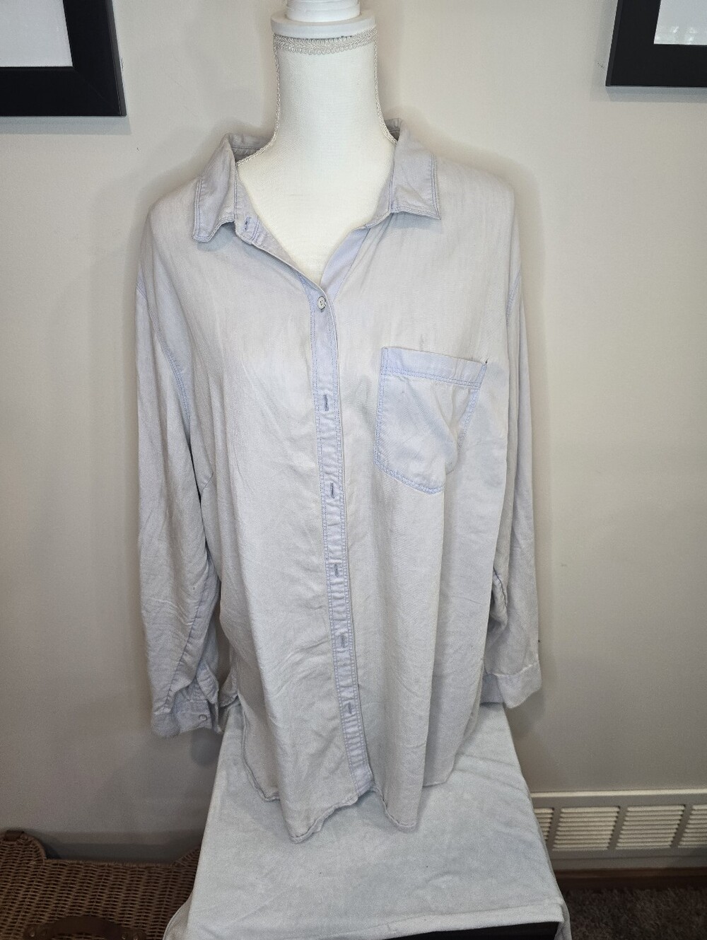Old Navy Light Wash Chambray Button Down Shirt XXL